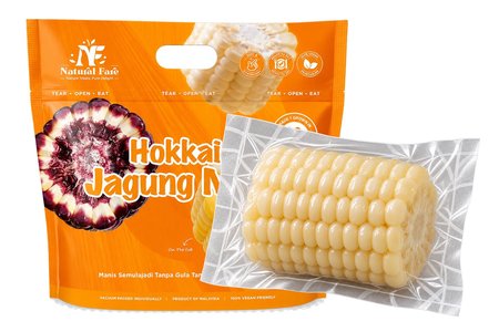 The Natural Fare 6-in-1 bag with a White sweet corn cut, vacuum-packed in clear film