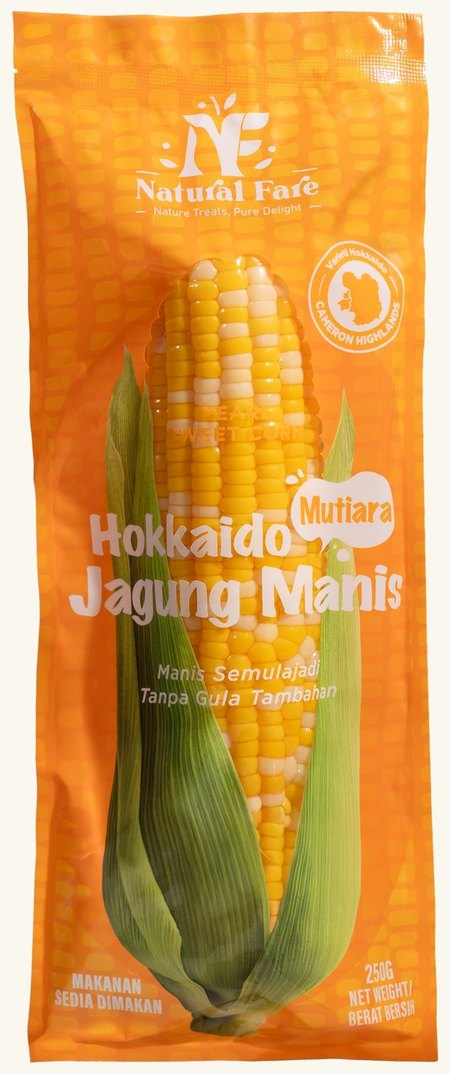 The Natural Fare Pearl Sweet Corn pack, the corn visible through its clear window